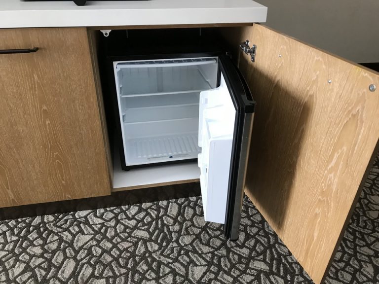 小さいながらも大活躍冷蔵庫