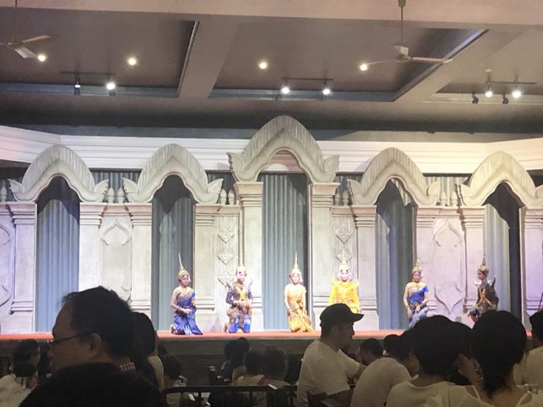 アプサラダンスが有名なAmazonというお店