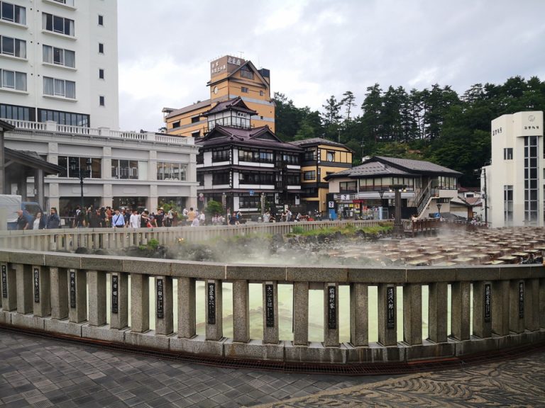 55_望雲_ホテル周辺_街の様子