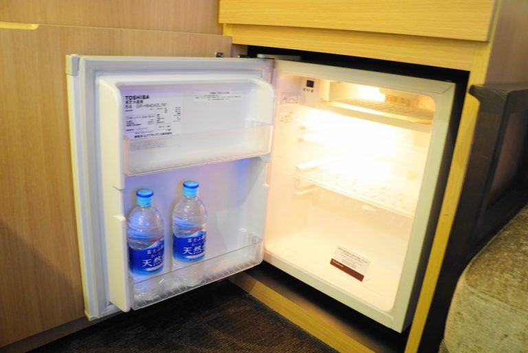 冷蔵庫中(無料水あり)