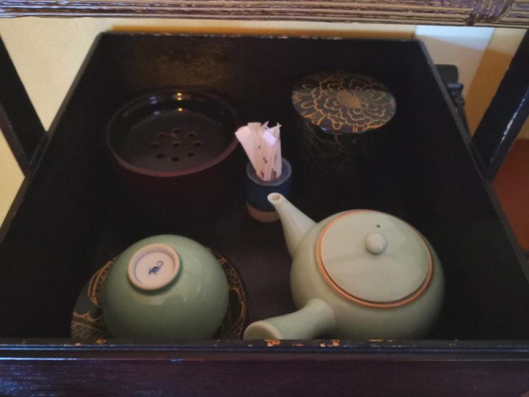 29_望雲_客室_グラス・カップ02