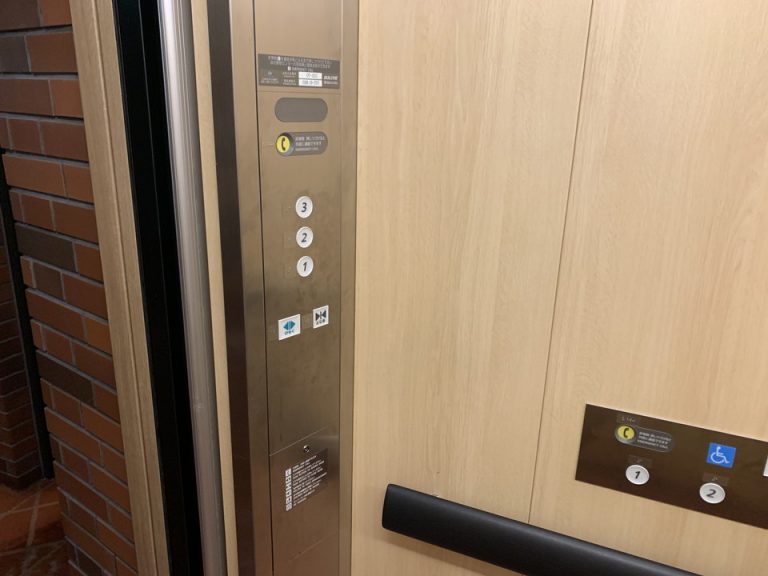 エレベーター階数ボタン