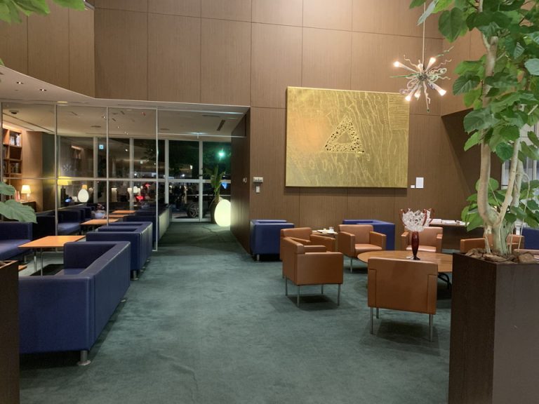 ロビーラウンジ1