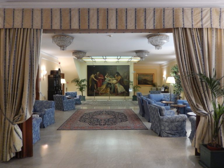 ロビーラウンジ(1)