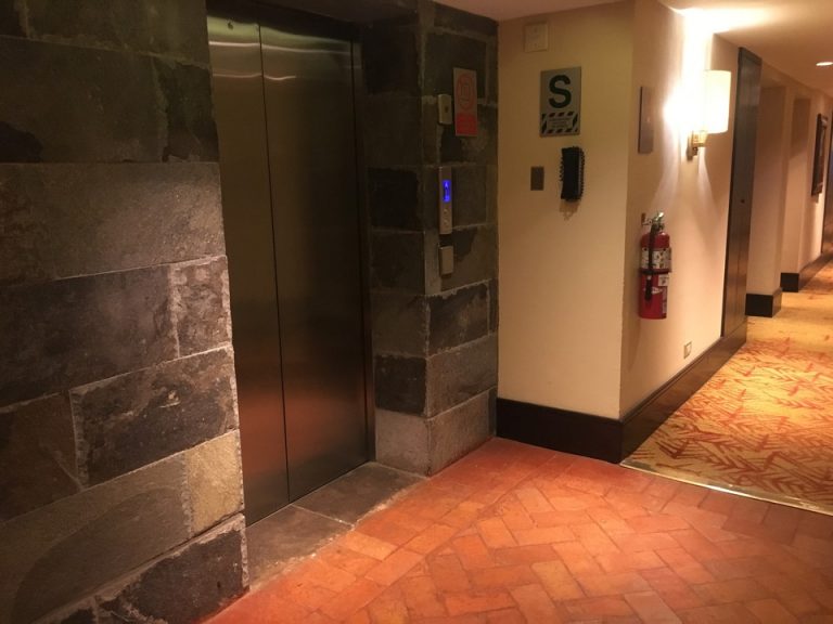 エレベーターホール客室階