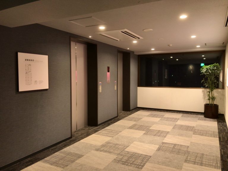 エレベーターホール客室階