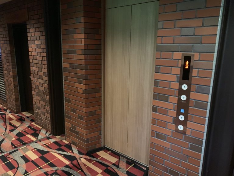 エレベーターホール客室階