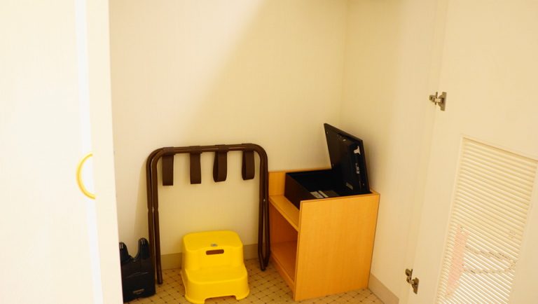 クローゼット内備品