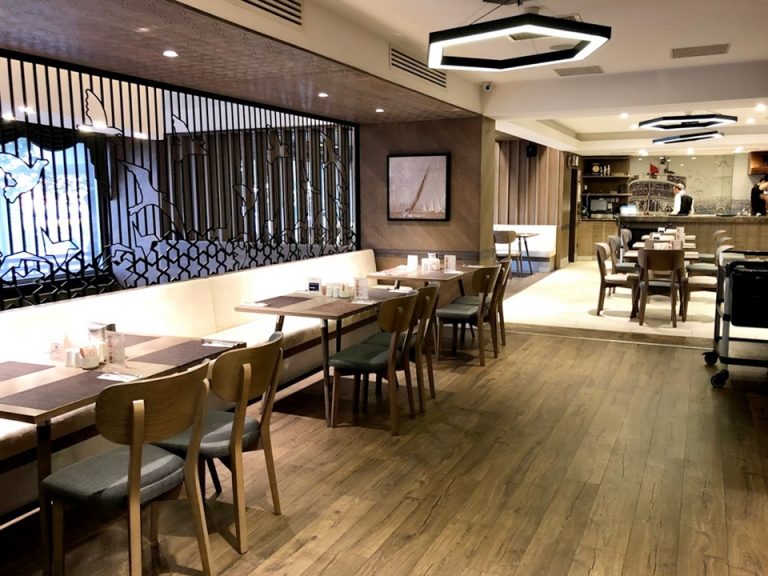 朝食レストラン1