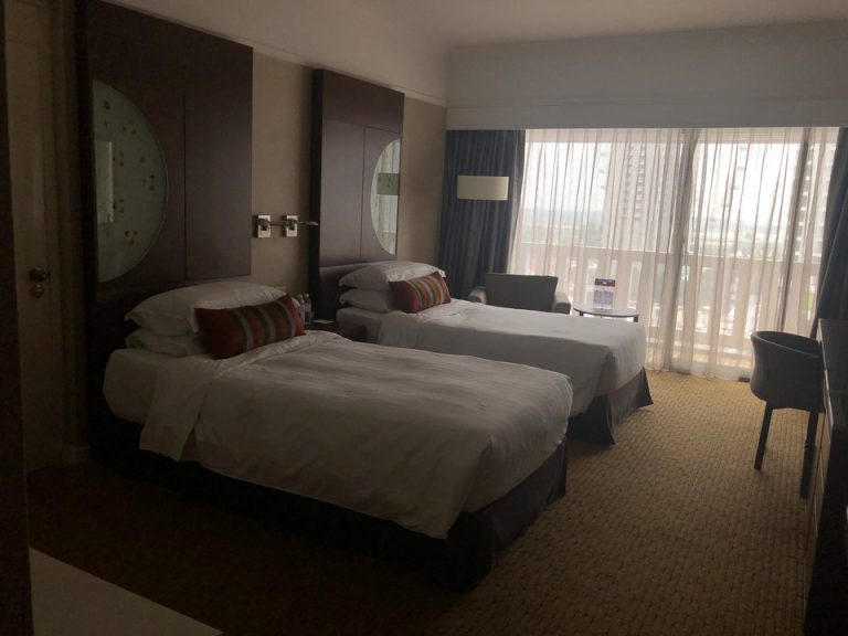 入り口から部屋全体