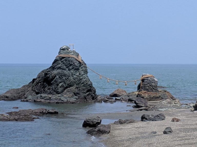 二見興玉神社の夫婦岩