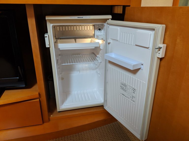 冷蔵庫(開けた状態)