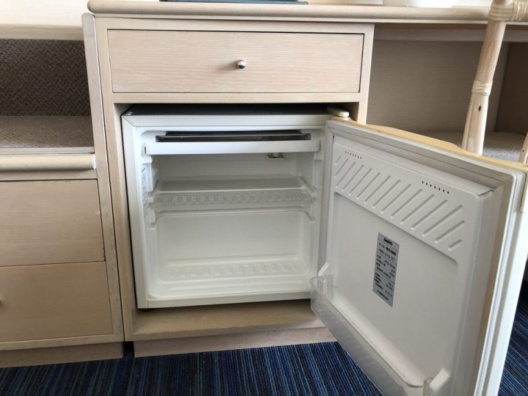 冷蔵庫(開けた状態)