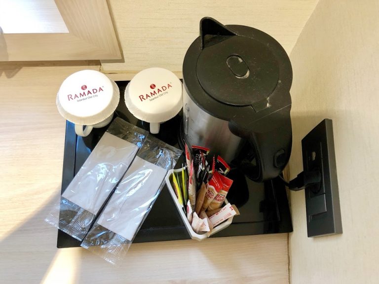 ミニバー・カフェコーナー