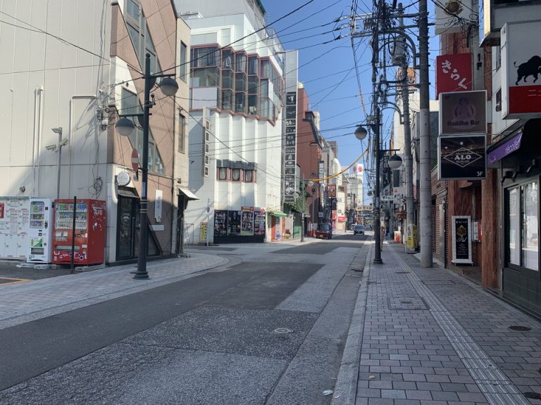 ホテル周辺 飲食店街