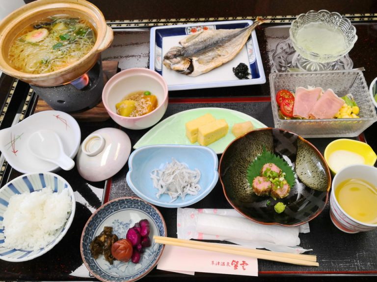 47_望雲_朝食_料理01