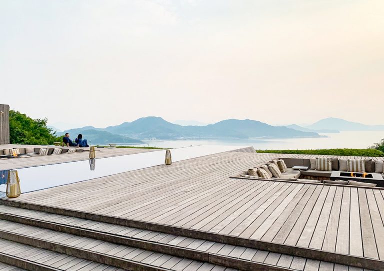 01_視界を遮るものがない。空が近くに感じる。絶景。