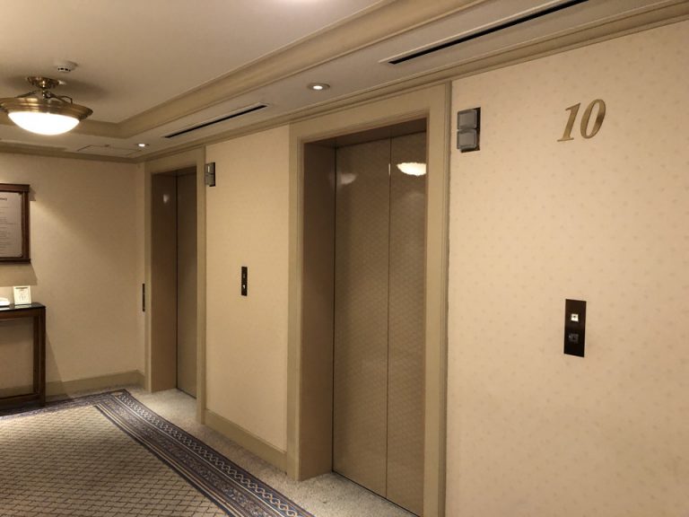 エレベーター客室階