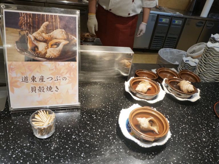 道東産つぶの貝殻焼き