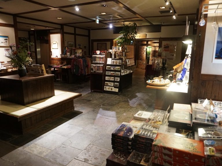 お土産店