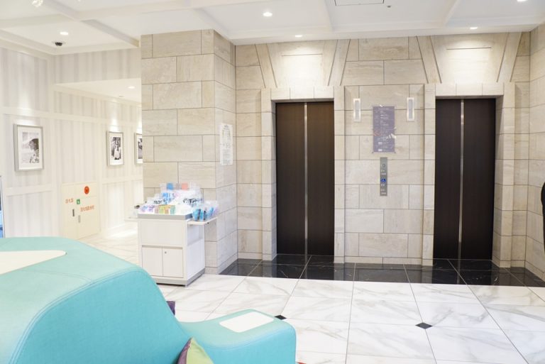 フロント階エレベーター