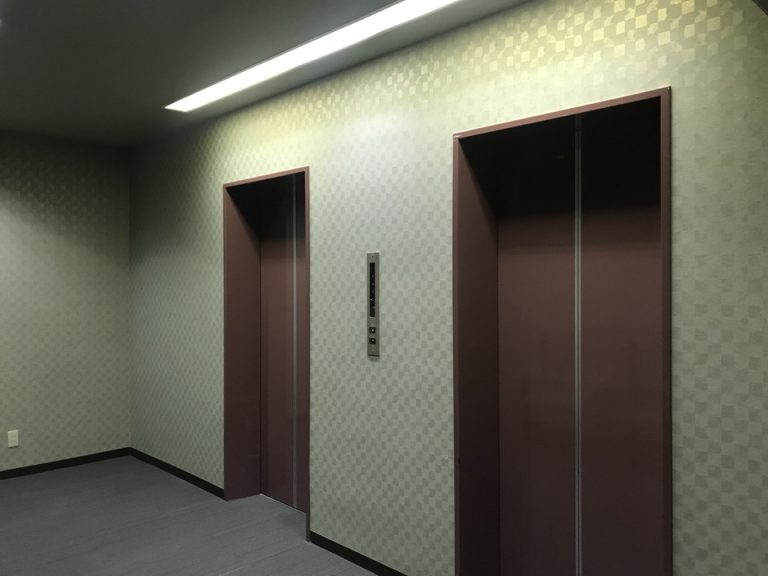 エレベーターホール客室階2