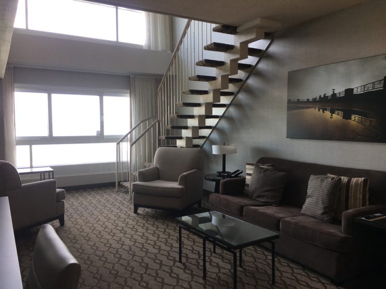 客室全体(窓際方面) (2)