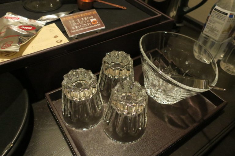 グラス
