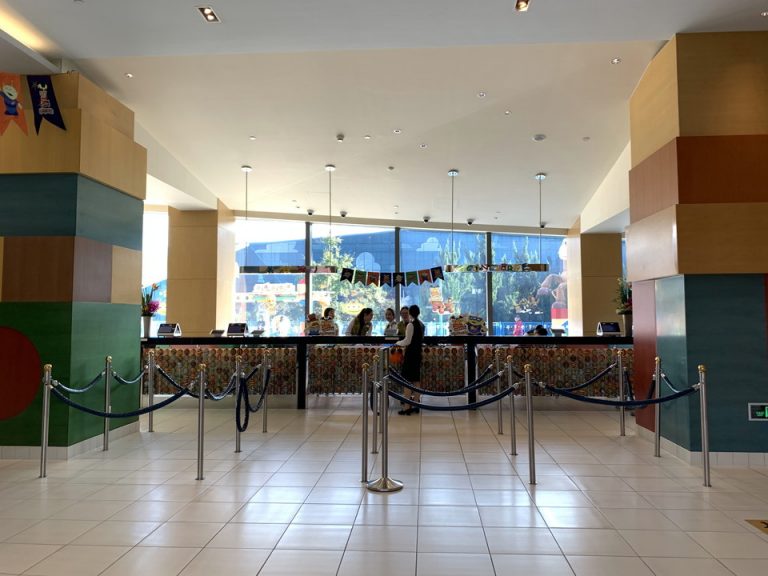 フロントカウンター_01