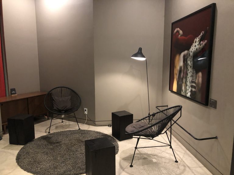 エレベーターホール(1)