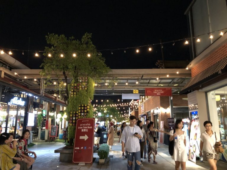 観光スポットアジアティーク(1)