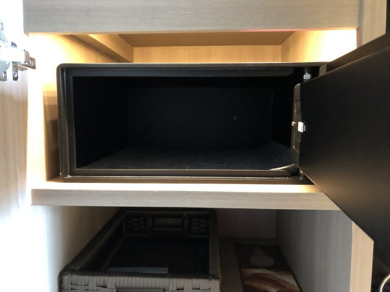 セーフティーボックス開けた状態