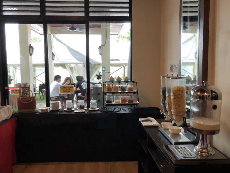 朝食ビュッフェ3