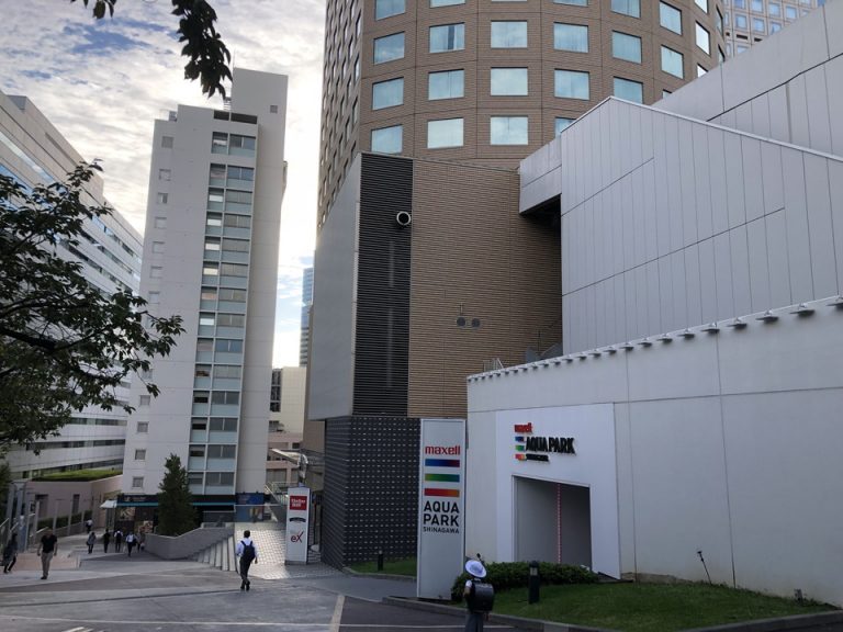 水族館と映画館とアネックスタワー