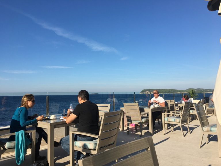 レストラン(テラス席)