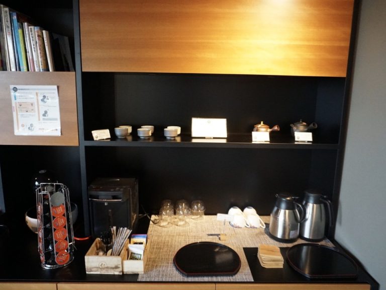 ロビーのカフェスペース