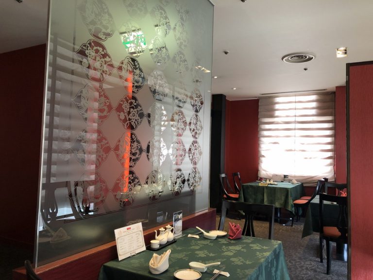 中国料理 桃花林 店内