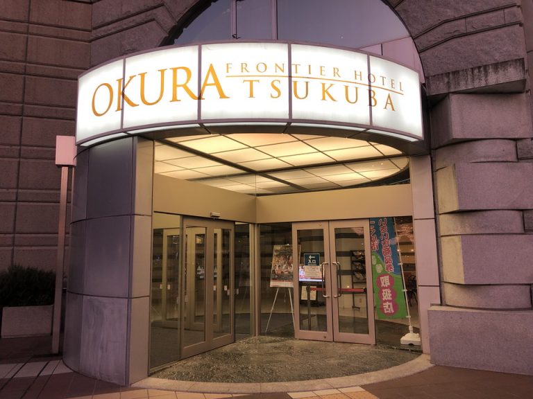 本館2階エントランス(1)