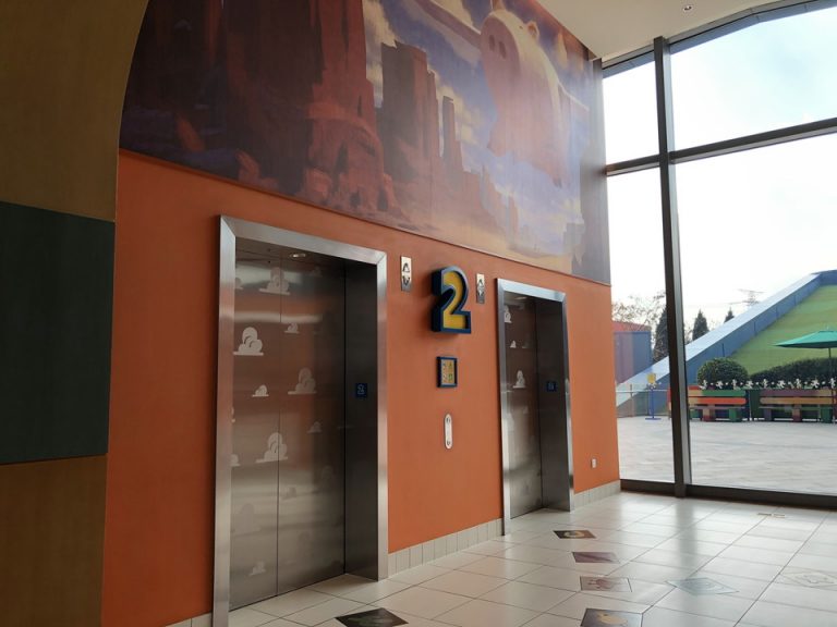 エレベーターボールフロント階_05