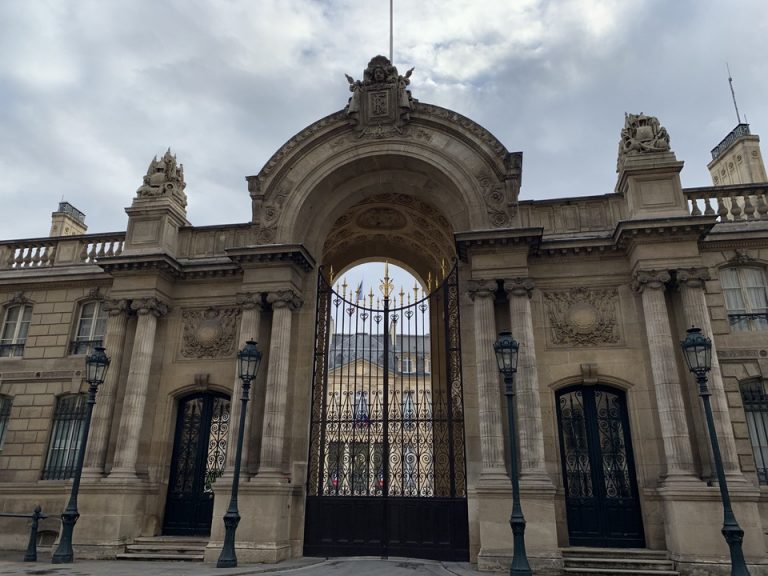 エリゼ宮殿 ホテル周辺観光スポット