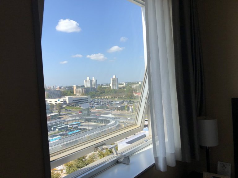 窓全体