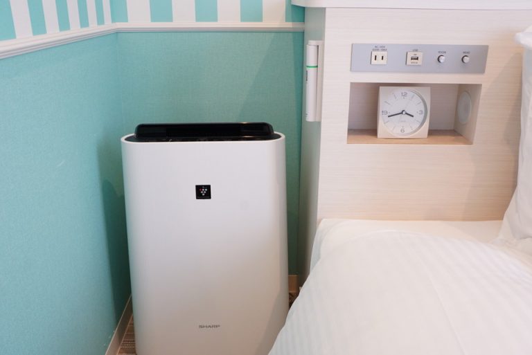 客室空気清浄機