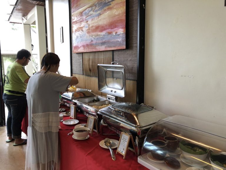 朝食ビュッフェ4