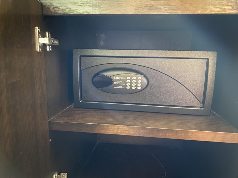 セーフティーボックス(閉じた状態)