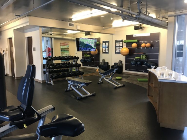 フィットネスセンター