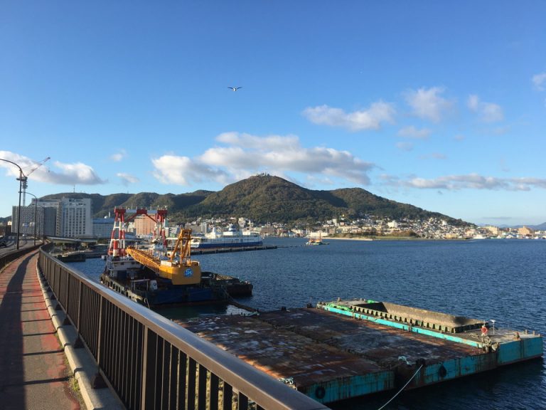 ホテル周辺から函館山2