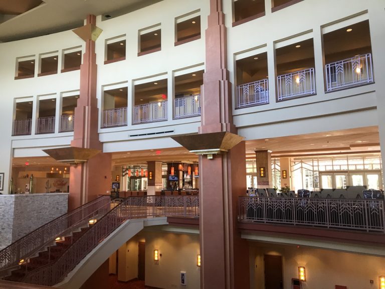 ホテル全体が空洞になっていました!アトラクションのよう