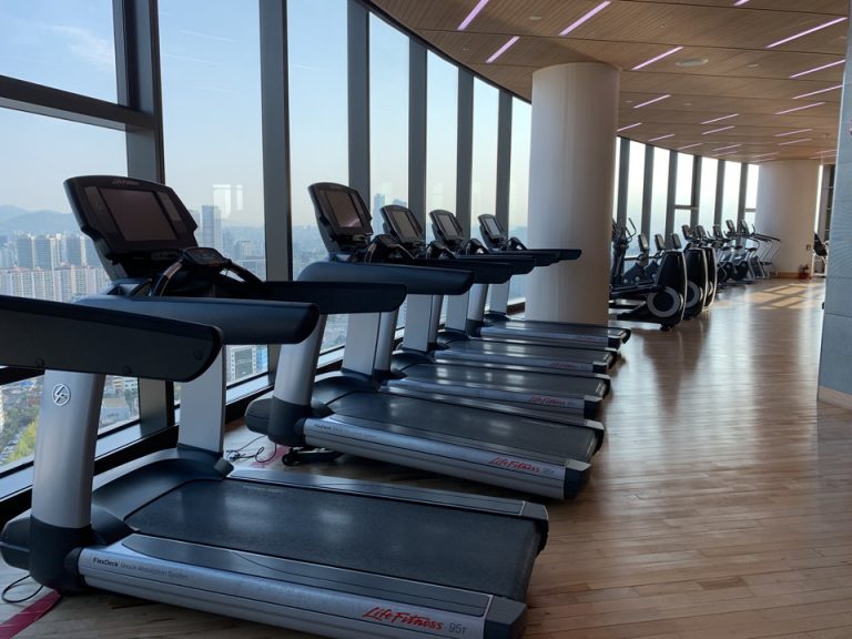 ホテル内の特徴的な施設_ジム