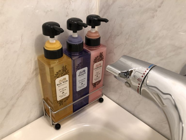 バスルーム ヘアシャンプー