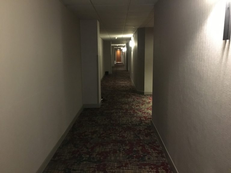 客室階廊下全体